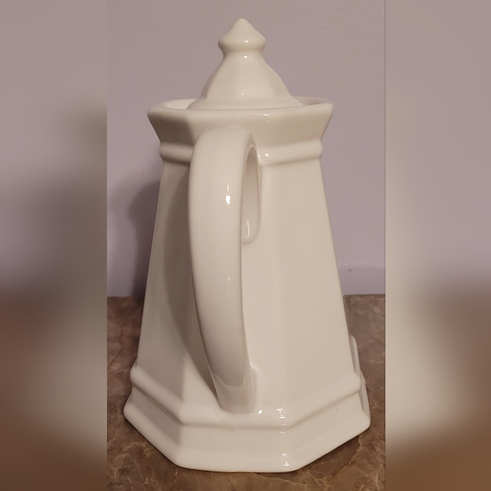 Pfaltzgraff "Heritage" White Coffee/ Teapot - Picture 5 of 15